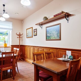 salonek-zleva-na-web